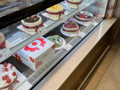 -花花卷卷·鲜食蛋糕(静安久光百货店)