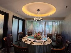 -嫩芽 ·地道重庆菜(十八梯露台夜景店)