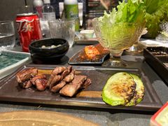 -铭牛烧肉·和牛海鲜自助(高新月牙湖店)