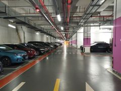 -龙湖虹桥天街-停车场