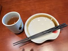 餐具摆设-8PINTS八品脱·日料·烧鸟·精酿小酒馆(莘庄店)