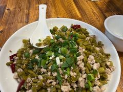 -乡土特色.冷锅鱼.牦牛肉汤锅