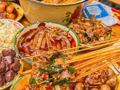 -拈签一笑黄牛肉辣卤串串