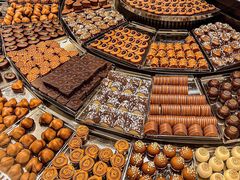 -Laderach 莱德拉(上海环贸iapm店)