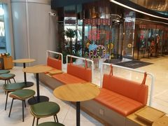 -星巴克(西藏路店)