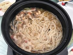 -刘姐啤酒鱼民族演艺餐厅(西街总店)
