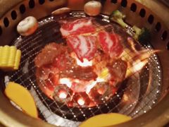 -山川小町·极番烧肉(新地假日广场店)