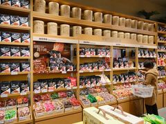 -良品铺子(白云新世界店)