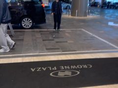 -九龙东皇冠假日酒店室外泳池