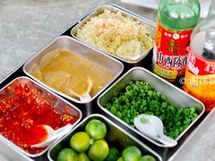 -四川小胡子海鲜(丁村万人海鲜广场店)