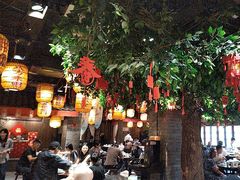 -潮界(LU·ONE凯德晶萃广场店)