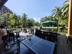 -三亚湾海居铂尔曼度假酒店