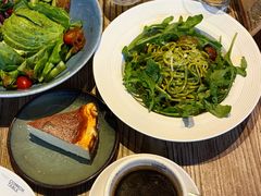 -Common Table · Brunch & Coffee