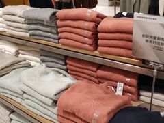 -优衣库(郑州二七万达广场店)