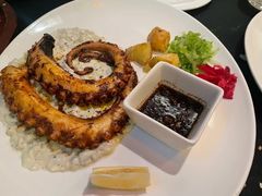 -Efes Turkish & Mediterranean Cuisine 艾菲斯餐厅(陆家嘴店)