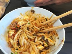 -辣辣小吃豆花米线(大观篆新农贸市场店)