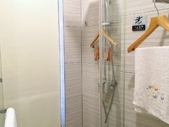 -铂逸梦秦酒店(横店梦幻谷店)