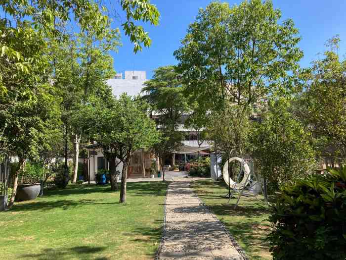 先歌山水山庄(九围店)-"93朋友推荐说这里环境不错也比较有特色,.