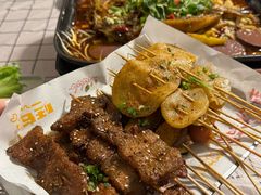 -顶峰夜宴·龙虾烧烤大排档(九江学院店)
