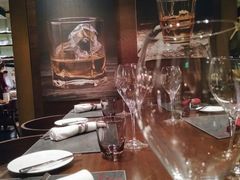 -恰餐厅及酒吧 CHAR Bar & Grill (北京丽都皇冠假日店)