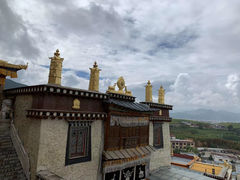 -噶丹松赞林寺