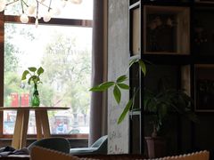 靠窗位-ZING COFFEE 镜咖啡