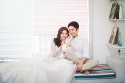 -雪中彩影婚纱摄影·微光艺术中心