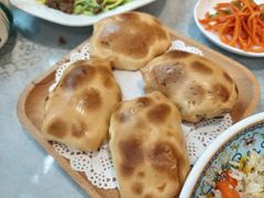-汗腾格里·风味餐厅(新疆驻京办店)
