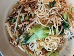-方铲铲·成都板凳面(滨江银泰店)