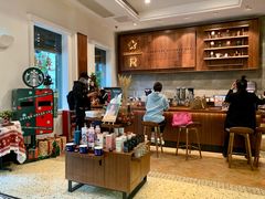 零售区-星巴克臻选(广州沙面店)