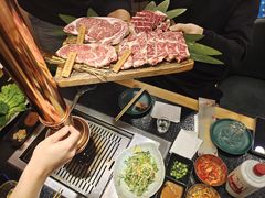 -臻牛烤肉