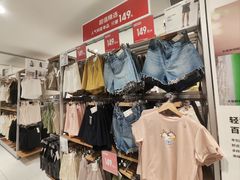 -优衣库(北京万柳华联购物中心店)