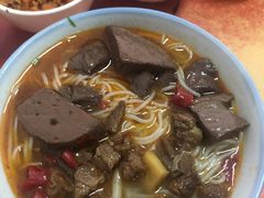 红烧牛肉粉-正宗慈利米粉