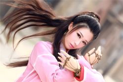 -九月鹰飞汉服摄影工作室