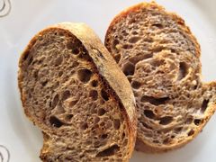 全麦苹果法棍-WHEAT&BAKER-麥(凯德来福士店)