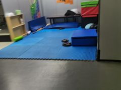 -伟博游泳健身