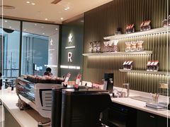 大堂-星巴克臻选(广州太古汇店)
