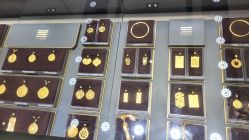 -周大福CHOW TAI FOOK(浦东八佰伴店)