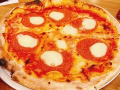 -城市大道红炉披萨烘焙坊