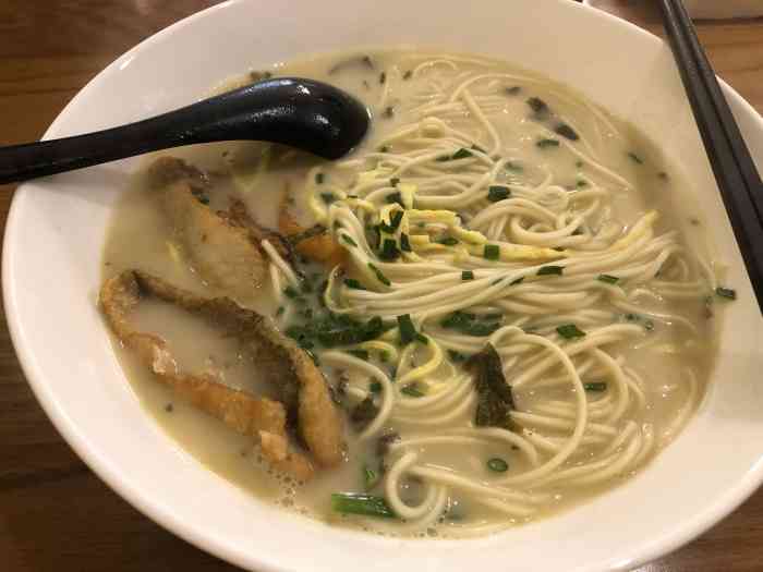 潮面-"[薄荷]环境:七堡地铁口b口上来,和传."-大众点评移动版