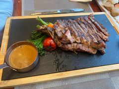 -东西风牛排馆周末烧烤自助(首都机场希尔顿店)