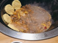 -锅老头海鲜铁锅炖