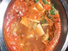 -野山舂·贵州现舂酸汤火锅(鸿通城店)