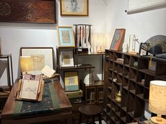 -邊城書店