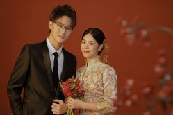-蒙太奇婚纱摄影(万达店)