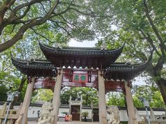 -汇龙潭
