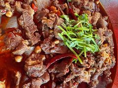 -大众跷脚牛肉馆·非遗传承单位(峨眉山店)