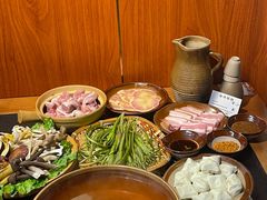 -阿山卓·野生菌火锅·纳西火塘烤肉