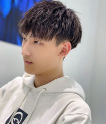 -川和潮人
