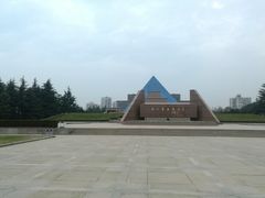 -上海市龙华烈士陵园